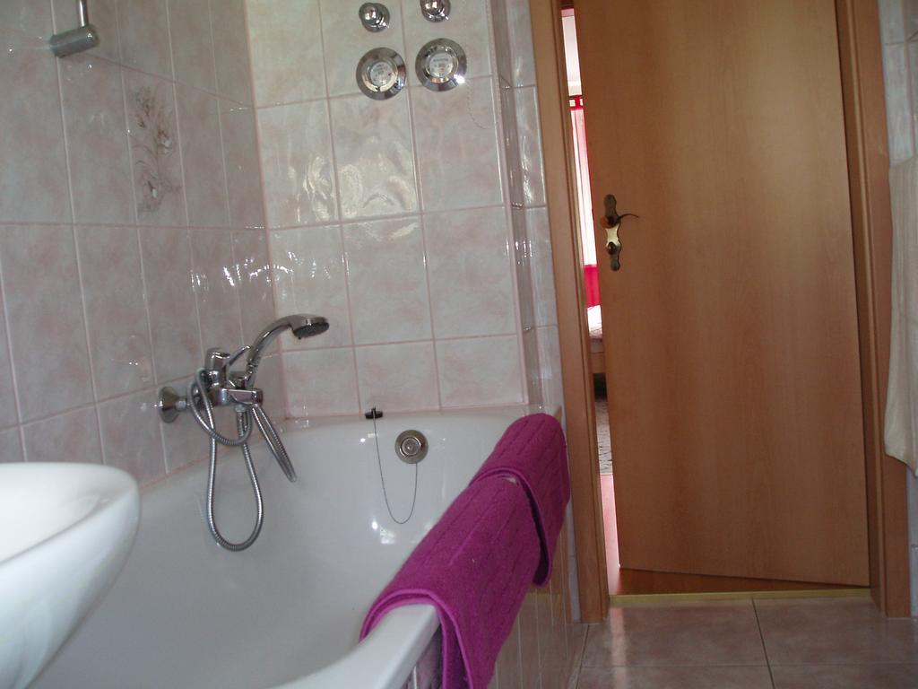 Ferienwohnung Anna Greiz Zimmer foto
